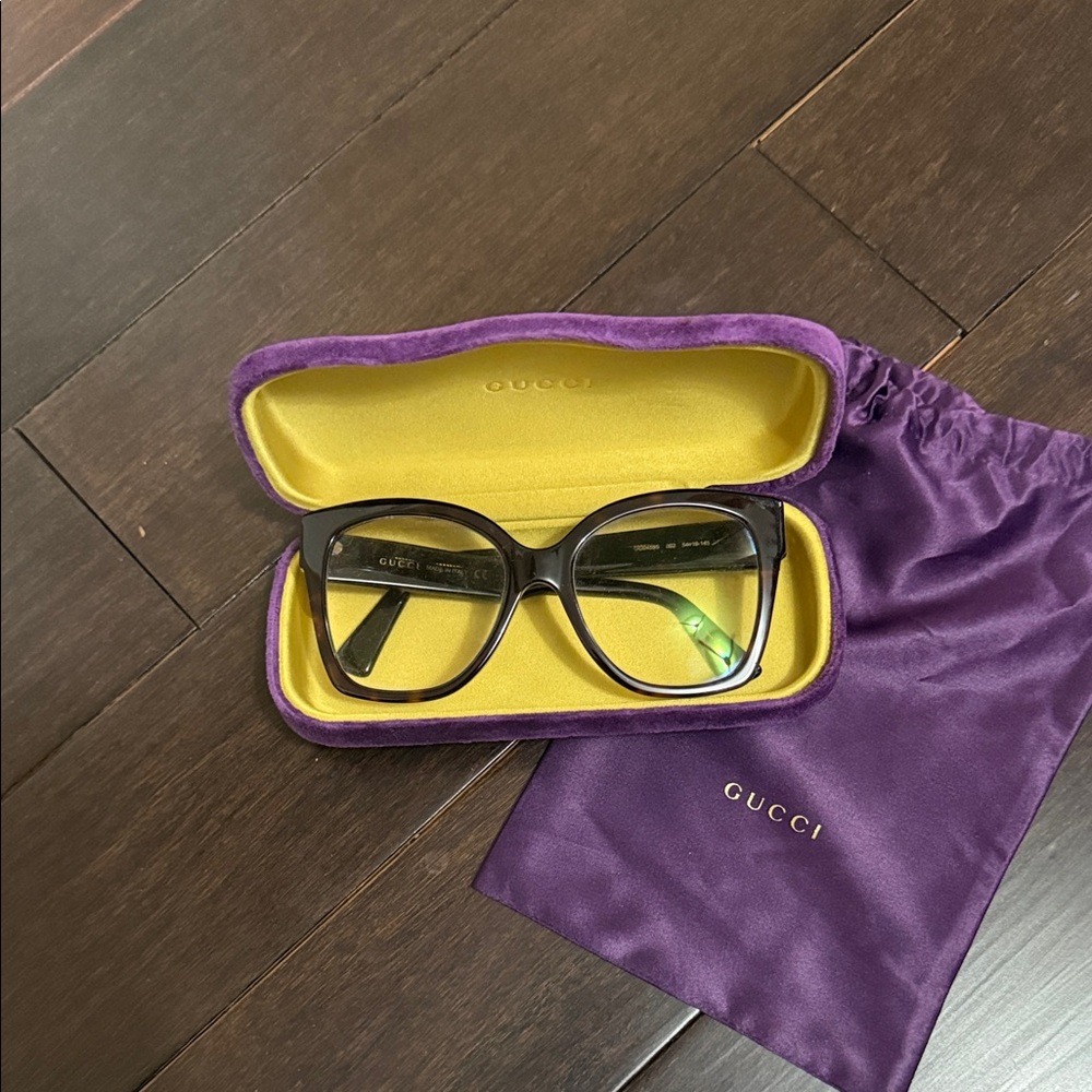 Gucci Black Women's Eyewear